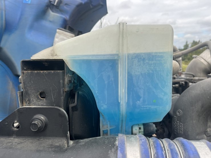 2020-kenworth-t680-image-29