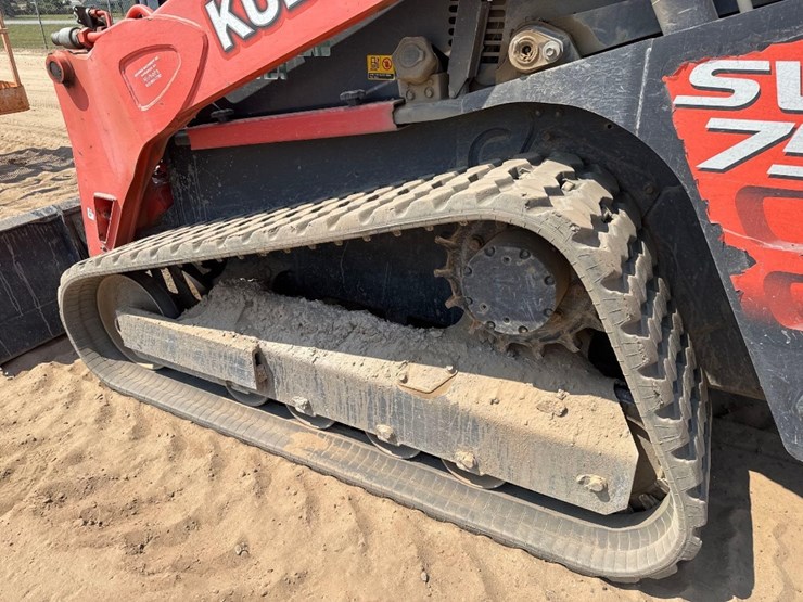 2017-kubota-svl75-2-image-9