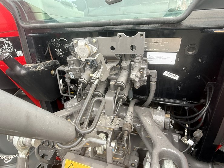 2022-massey-ferguson-4710-image-38