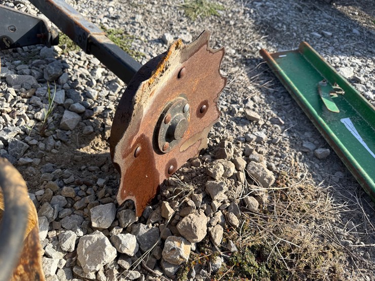 #23904-•-yetter-~15'-row-marker-image-11