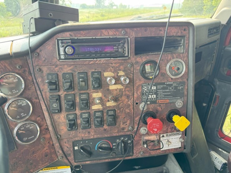 2000-international-paystar-5500-image-56