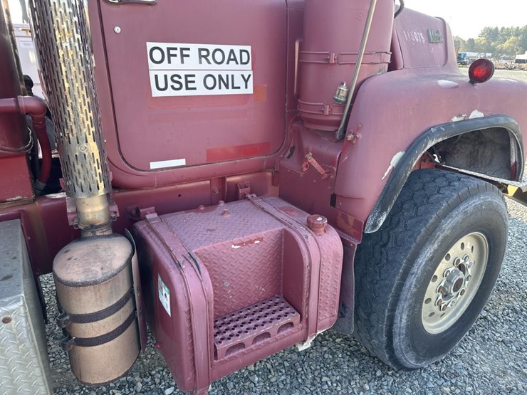 1986-mack-dm686sx-image-17