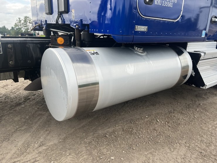 2020-kenworth-t680-image-105