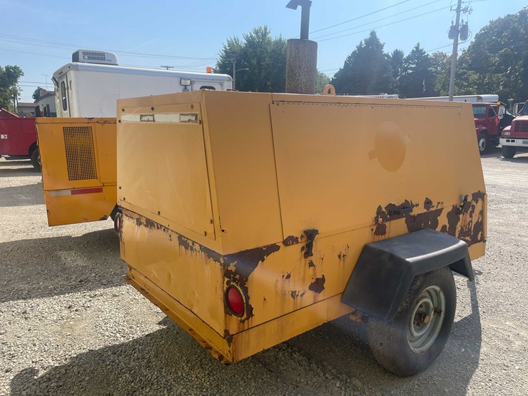 #13348-•-1992-atlas-corporation-tow-behind-compressor-image-5