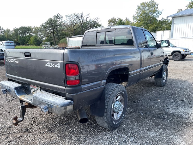 2002-dodge-ram-2500-image-7