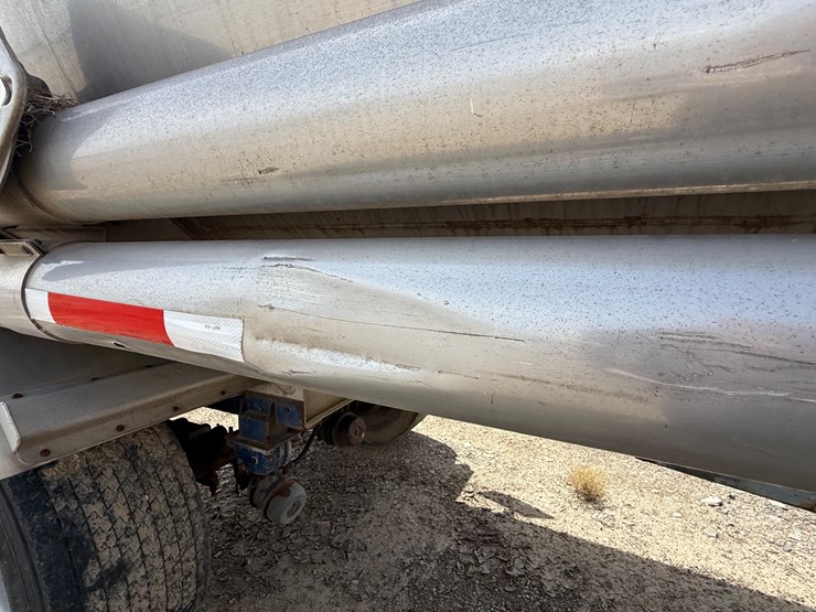 #9657-•-1996-weld-it-s/a-5400gal-fuel-trailer-1w9t23269tl010011-inv#:-9657-image-56
