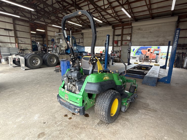 john-deere-z830a-image-4