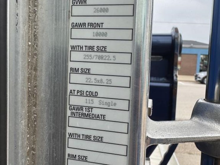 2019-kenworth-t270-image-107