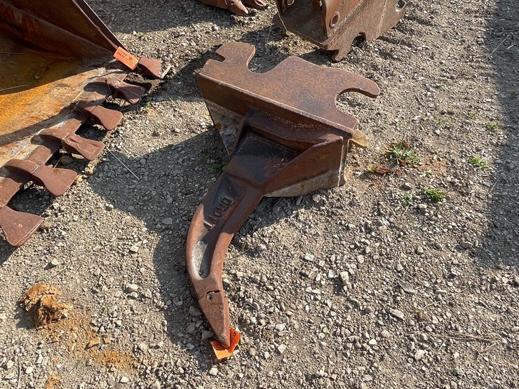 #13387-•-excavator-frost-tooth-image-2