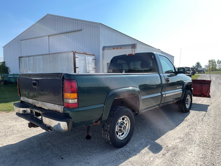 2003-gmc-2500-image-6