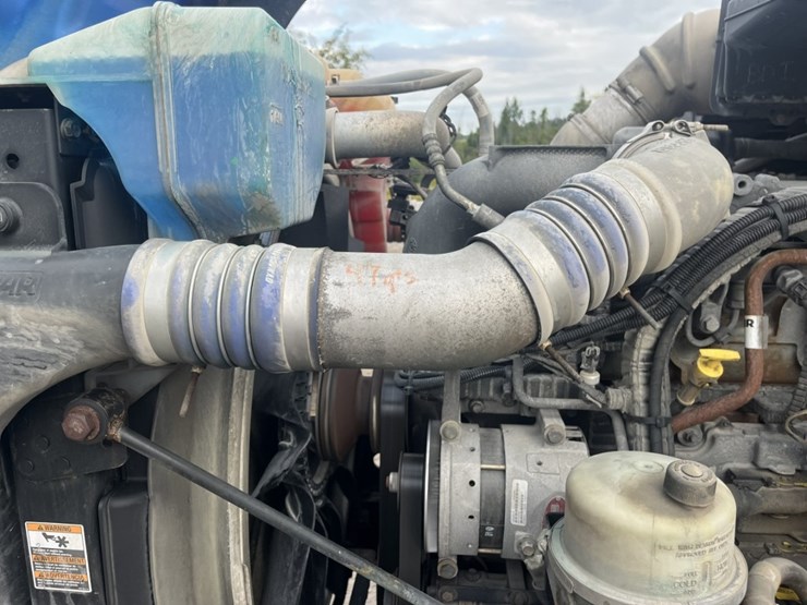 2020-kenworth-t680-image-29