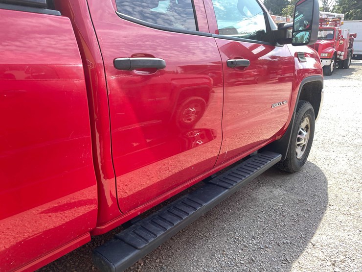 2015-gmc-sierra-2500hd-image-31