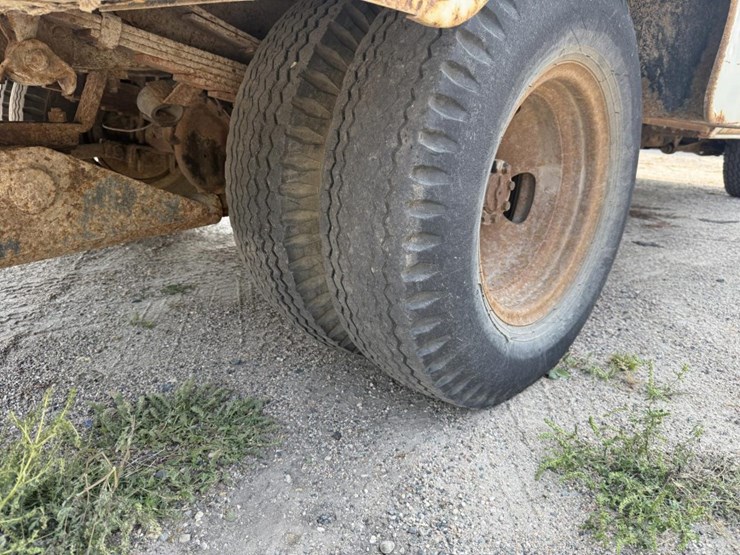 1975-ford-f350-image-71