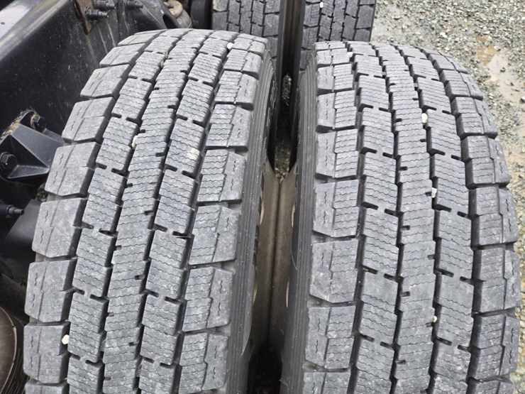 2019-peterbilt-579-image-75