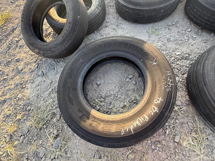#649-•-lot-of-miscellaneous-tires-inv#:-9979-image-7