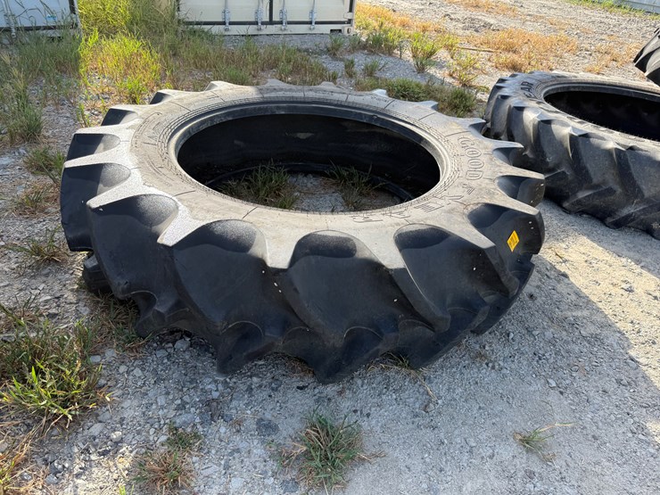 #9680-•-goodyear-520/85r46-tire-inv#:-9680-image-2