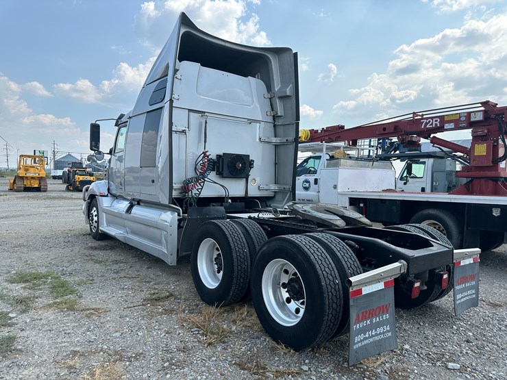 2018-western-star-5700-image-5