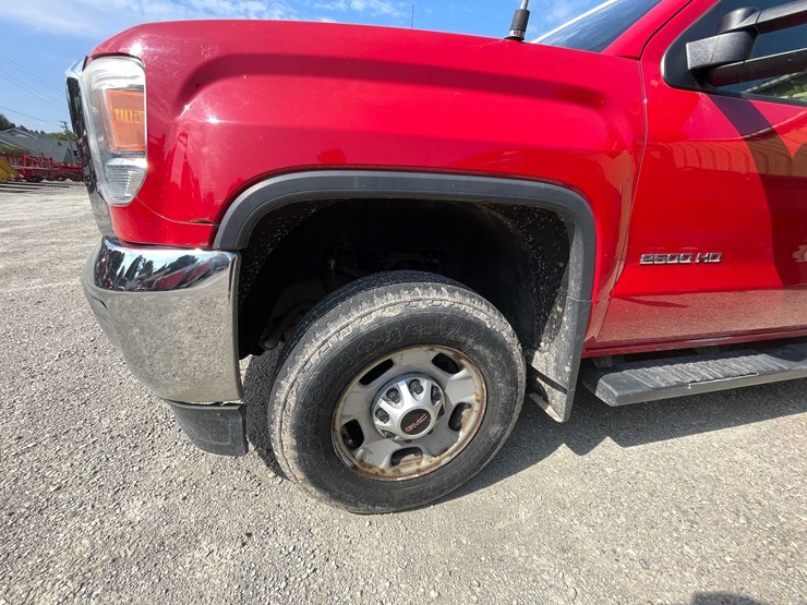 2015-gmc-sierra-2500hd-image-11