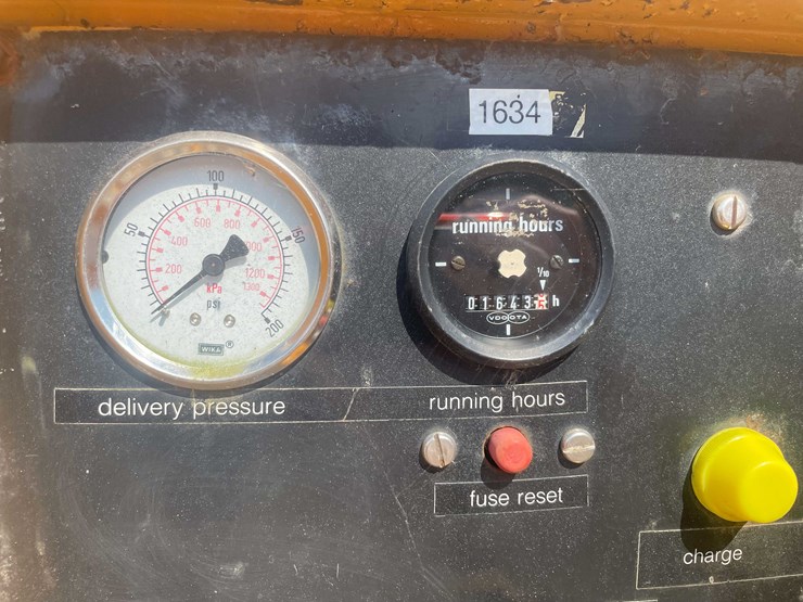 #13348-•-1992-atlas-corporation-tow-behind-compressor-image-63