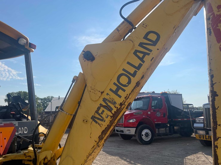 #13315-•-2003-lb110-backhoe-loader-image-50