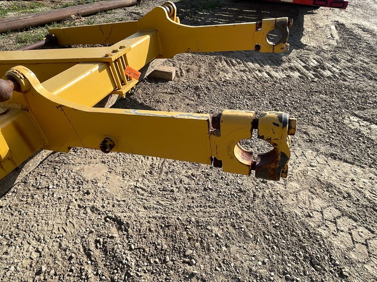 caterpillar-d7-image-7