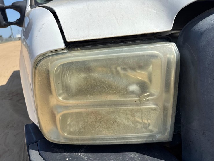 ford-f250-xl-image-16