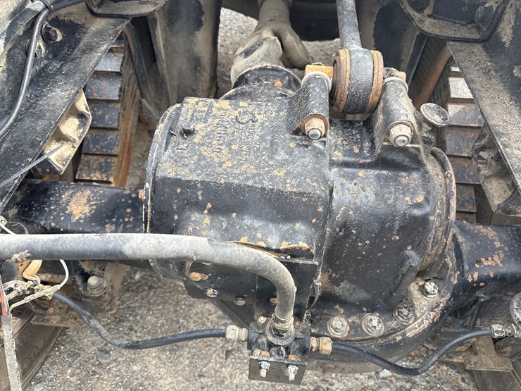 1996-mack-ch613-image-8