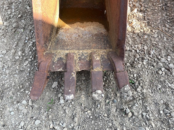 #13392-•-new-holland-bucket-image-7