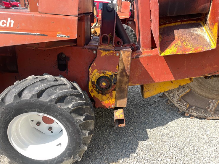 ditch-witch-6510-image-16