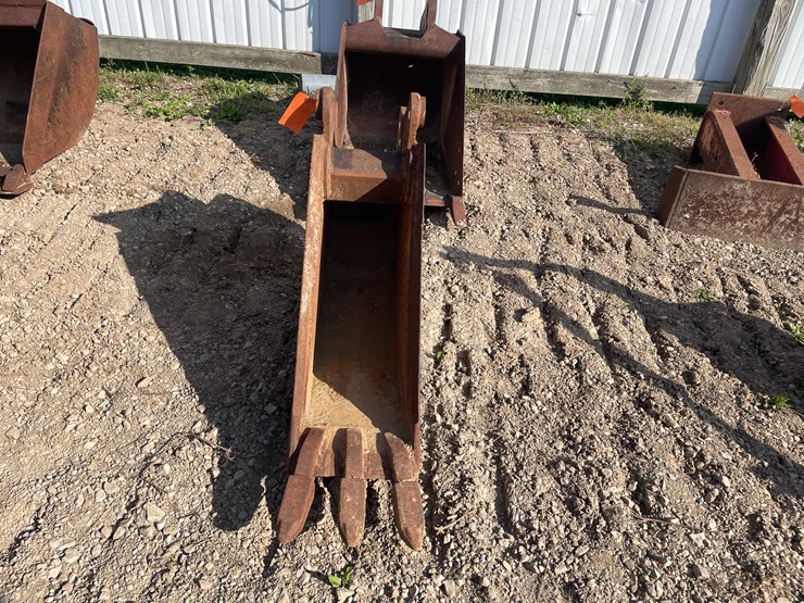 #13398-•-new-holland-bucket-image-7