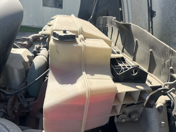 #1247-•-2015-mack-cxu612-day-cab-truck-tractor-image-37