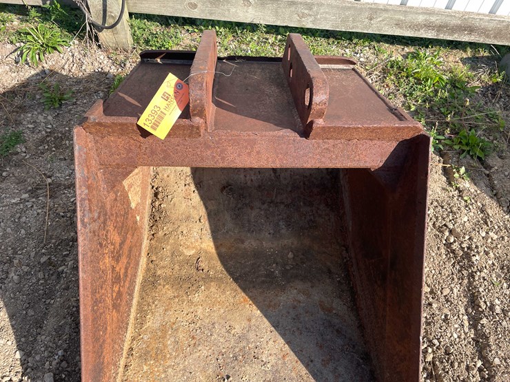 #13393-•-new-holland-bucket-image-9
