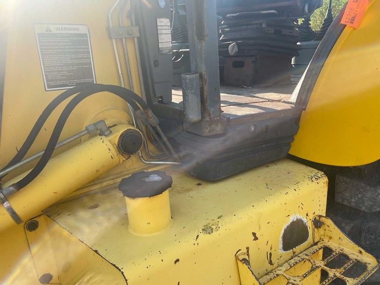 2002-new-holland-lb75b-image-49