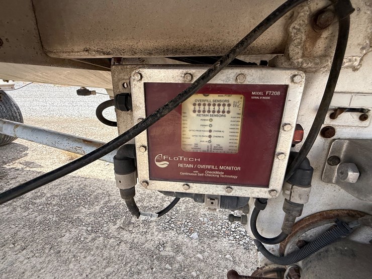 #9657-•-1996-weld-it-s/a-5400gal-fuel-trailer-1w9t23269tl010011-inv#:-9657-image-51