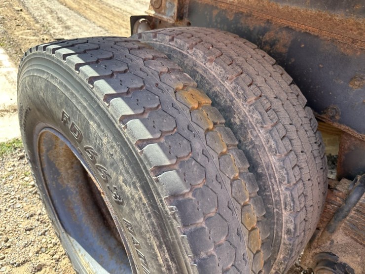 1997-mack-dm690s-image-54