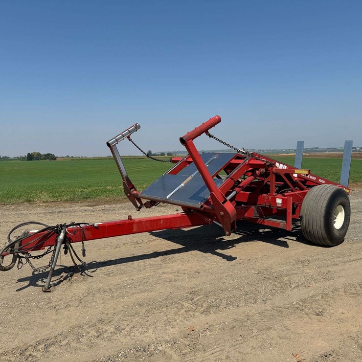 Morris Pro Ag Bale Stacker
