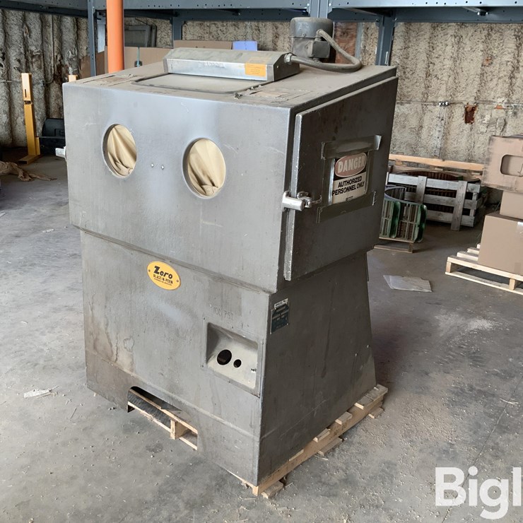 Zero MFG B-300-F Blast Cabinet