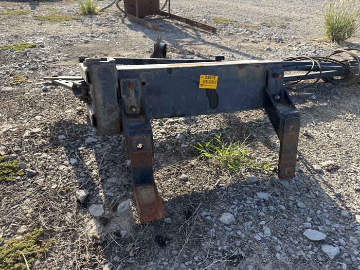 #23905-•-yetter-~15'-row-marker-image-14