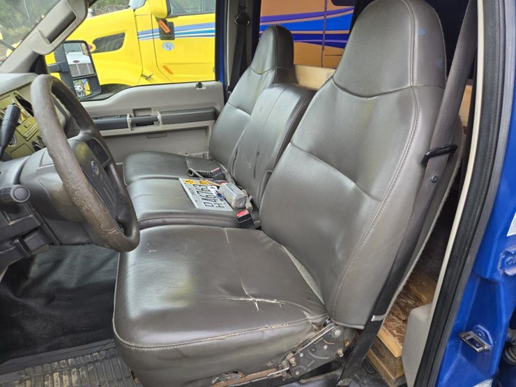2009-ford-f550-image-56