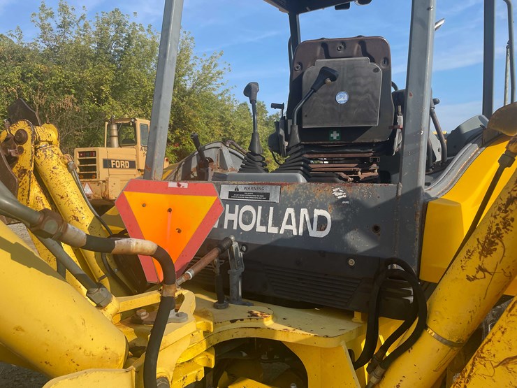 2002-new-holland-lb75b-image-25