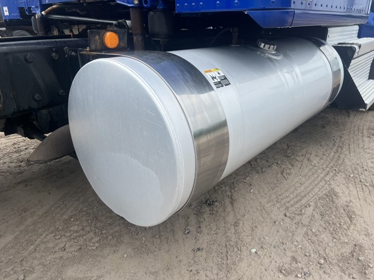 2020-kenworth-t680-image-65