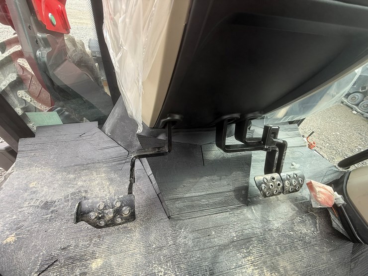 2022-massey-ferguson-4710-image-63