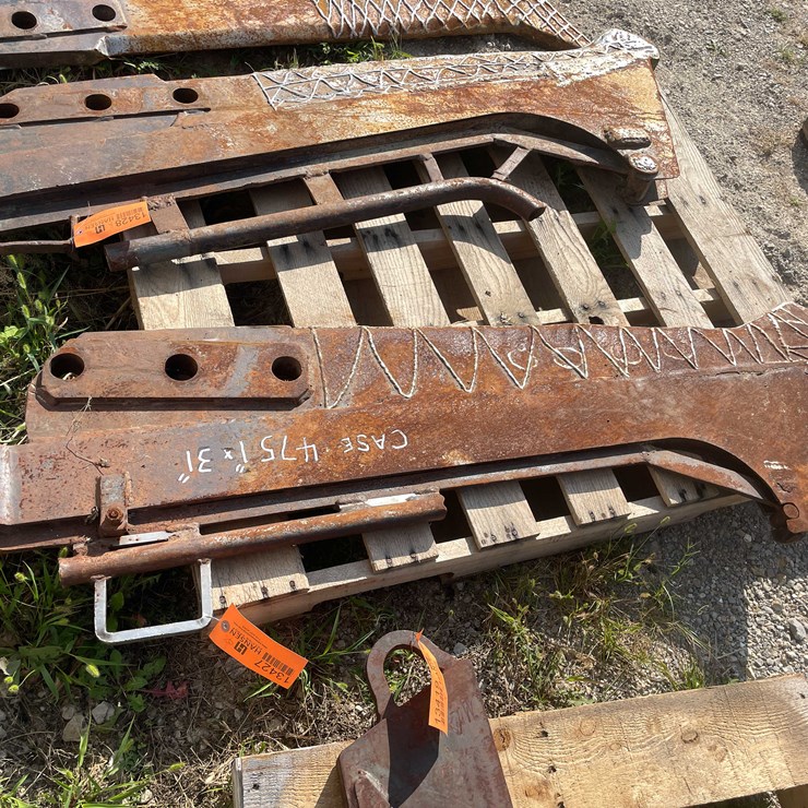 CASE 475