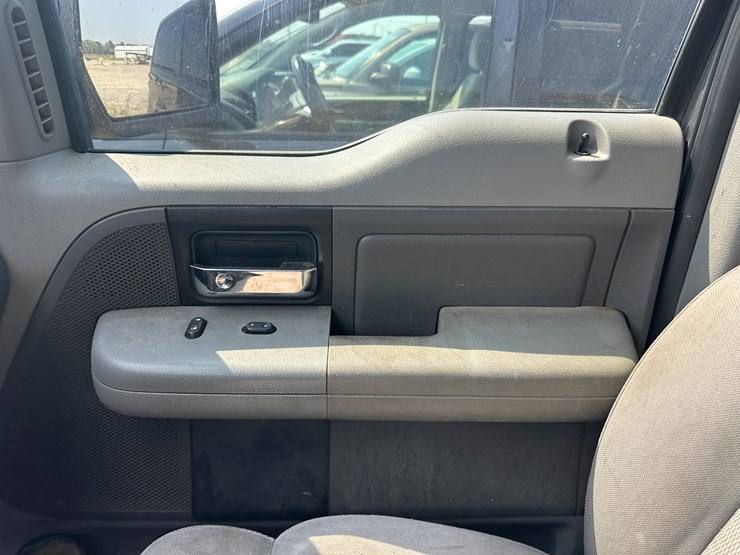 2005-ford-f150-image-49