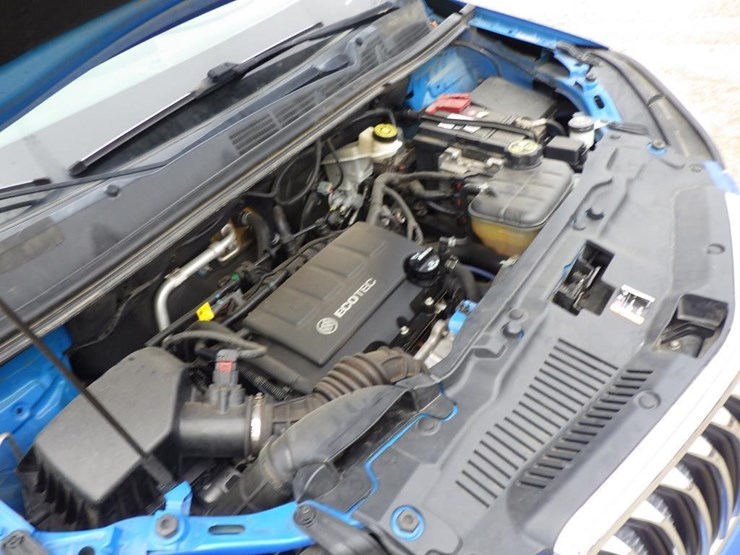 2016-buick-encore-image-11