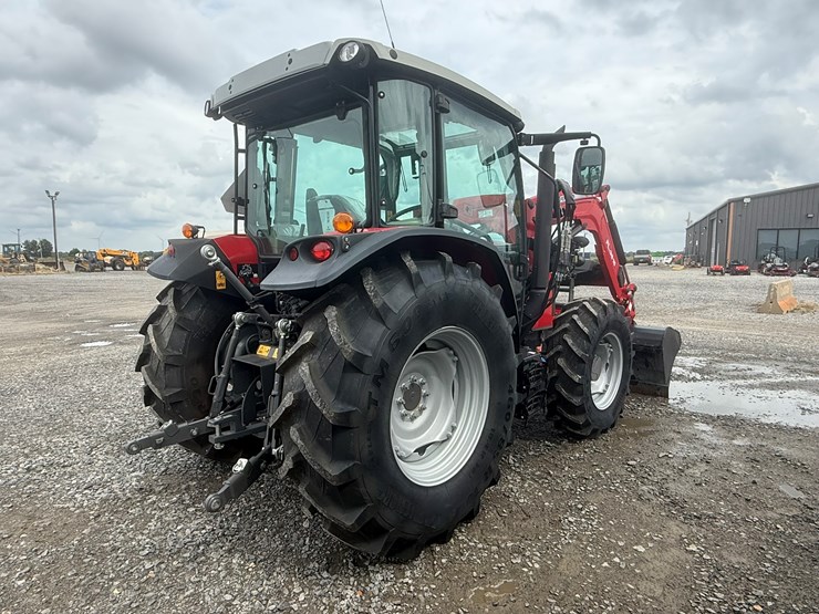 2022-massey-ferguson-4710-image-4