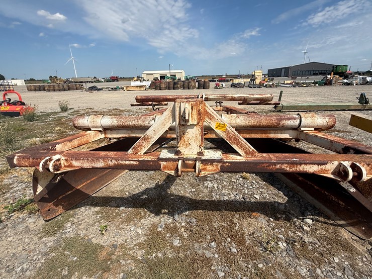 #23909-•-allen-manufacturing-levee-squeeze-image-6