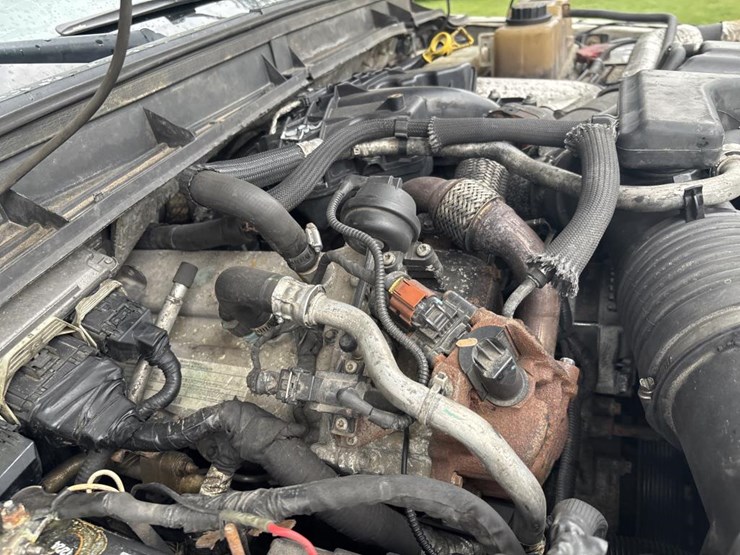 2012-ford-f550-image-41