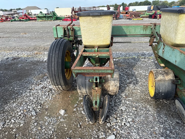 john-deere-7100-image-5