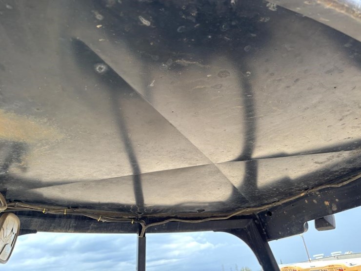 2013-caterpillar-420f-image-54